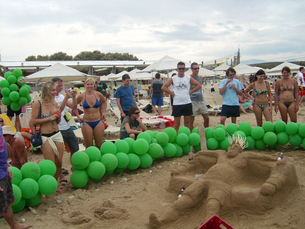 i/Kranj/Absolvent08/10-BeachParty/absolvent 2138.jpg
